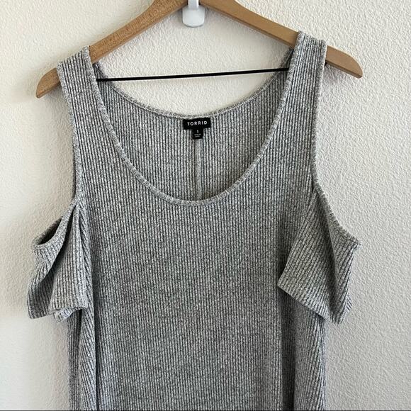 Torrid Heather Grey Rib Hacci Cold Shoulder Dress Ribbed Stretchy 1X - Picture 5 of 10